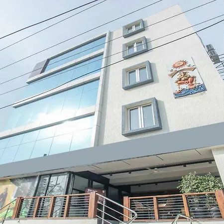 Townhouse Hotel Leela Park Hbr Layout